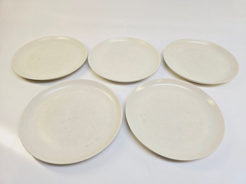 Set med 5 tallrikar från Höganäs Keramik – Klassisk svensk design