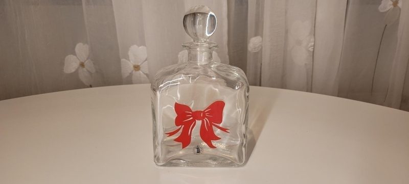 Karaff med rosett "handmade quality"