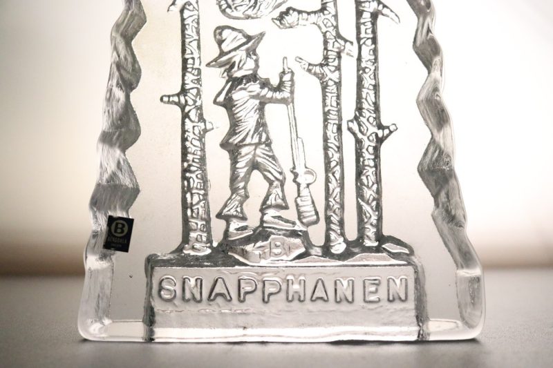 Glasskulptur “Snapphanen” av Thore Brogårdh - Bergdala glasbruk
