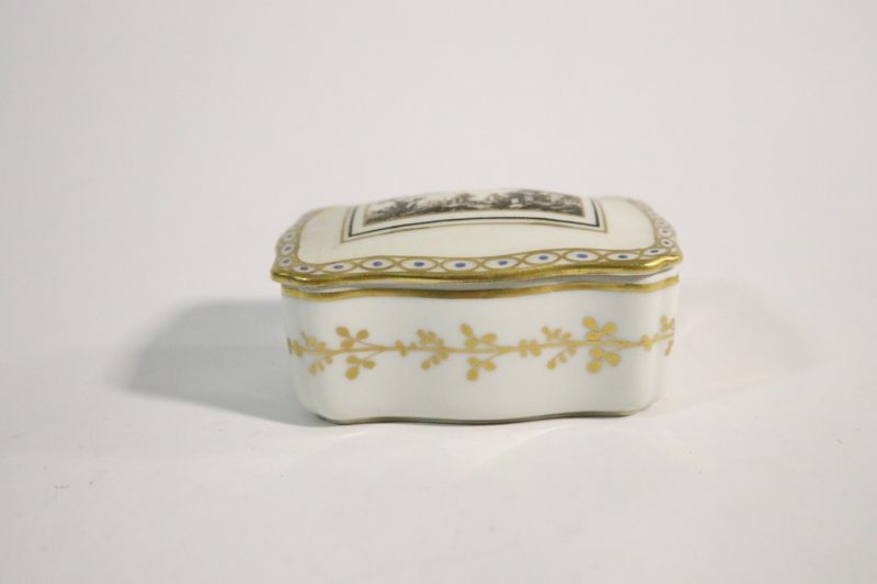Elegant smyckesask från Richard Ginori – italiensk lyx i miniatyr