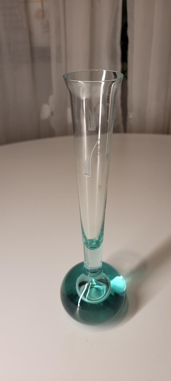 Vas med bubbla på foten - grön