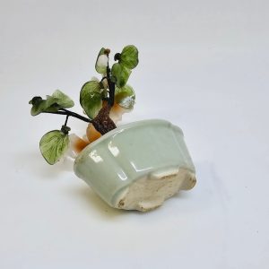 Exklusiv handgjord bonsai med porslinsblommor – unik dekoration i klassisk stil!