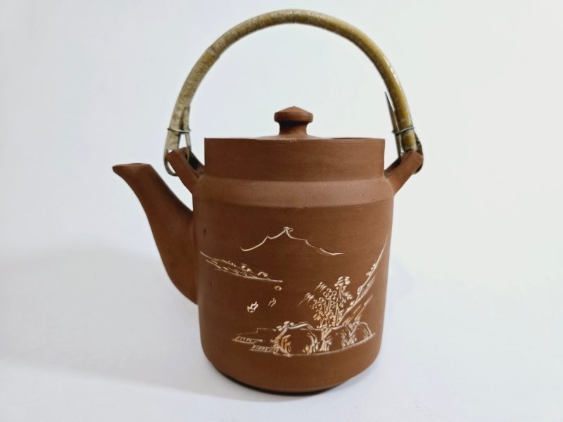 TEKANNA, lergods, terrakotta, orientalisk