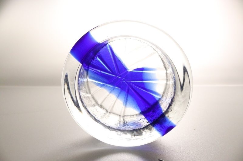 Skål, troligen gjuten kristallglas, ca 14cm i diameter