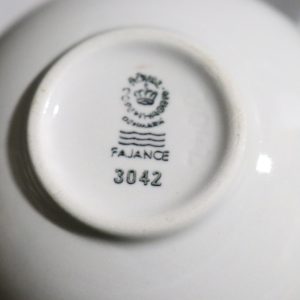Elegant kaffeservis från Royal Copenhagen - Modell Fajance 3042
