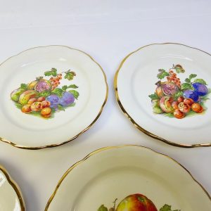 Charmiga desserttallrikar med fruktmotiv – Vintage