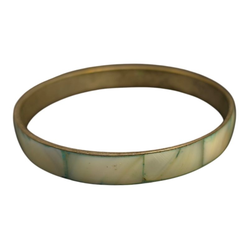 Unik samling av 9 armband – Stilfulla detaljer för alla tillfällen