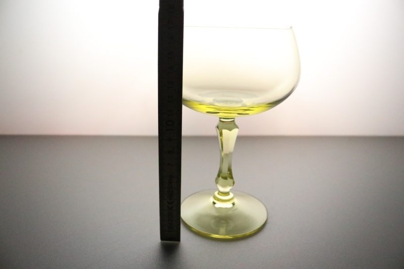 Stilrent Dryckesglas – Förfinad Njutning av Din Favoritdryck