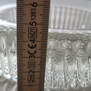 Glasskål / askfat troligen kristall H=4,5cm D=14cm