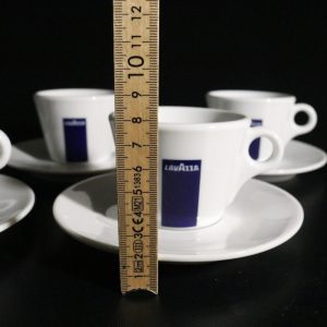 Exklusivt Lavazza-kaffeservisset – 12 koppar och 10 fat
