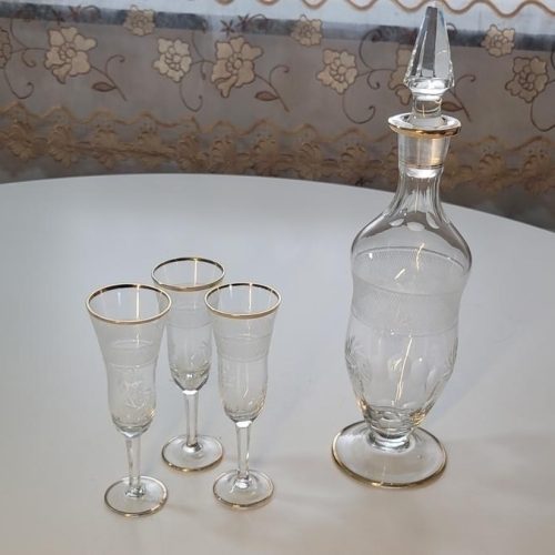 Karaff och 3 glas