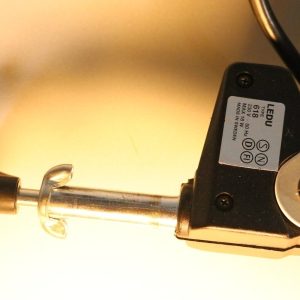 SKRIVBORDSLAMPA, metall och plast, LEDU Type 618