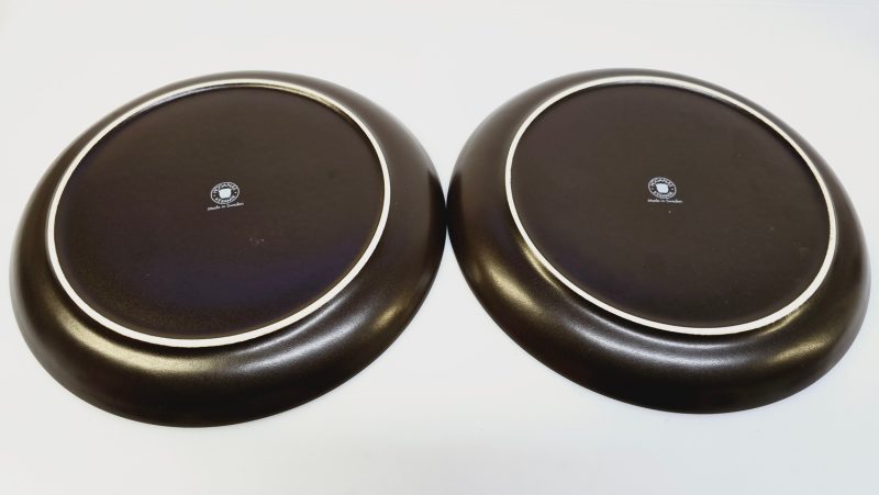 Stilrena Svarta Tallrikar från Höganäs – 26 cm i Diameter