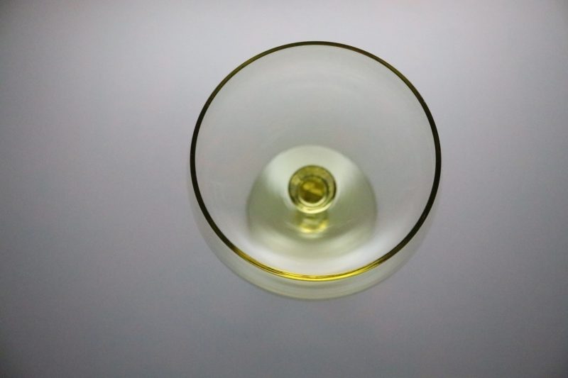 Stilrent Dryckesglas – Förfinad Njutning av Din Favoritdryck
