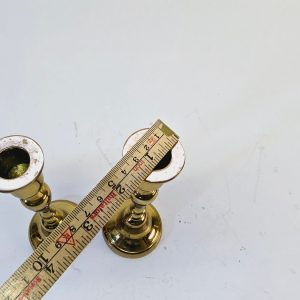 Eleganta Ljusstakar i Mässing – Klassisk Design från Rydéns Malm