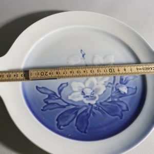 Elegant serveringsfat från Copenhagen Porcelain – Tidlös dansk design