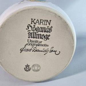 KARIN Höganäs Allmoge Utsnitt ur originalmotiv: Evert Danielsson