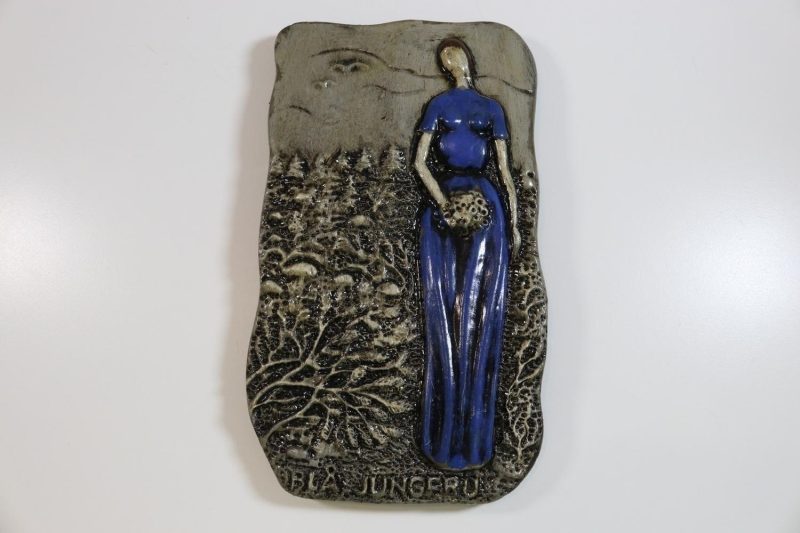 Väggrelief, "BLÅ JUNGFRU", Monogramsignerad: C.S