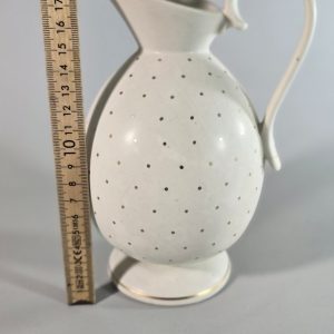 Guldprickig kanna från Arthur Percy by Gefle
