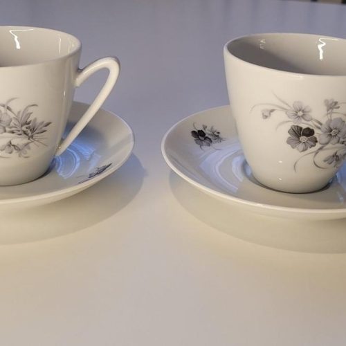 2st kaffekoppar med fat UE Karlskona