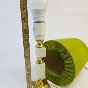 Charmig Bordslampa med Grön Skärm - Retro Elegans