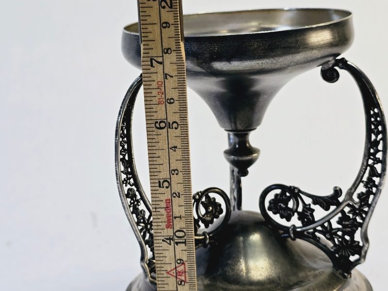 Elegant Vintage Metallskål från Queen City Silver Co. – En Sällsynt Samlarpärla