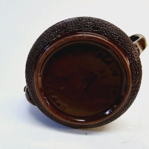 Vintage Tekanna "Made in England" - Brun Glaserad Keramik med Texturerad Detalj