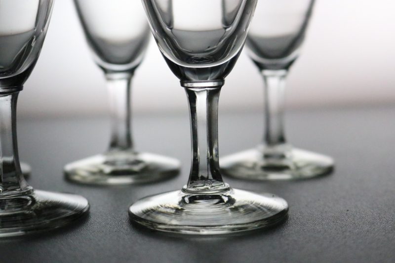 5st Eleganta Champagneglas – Tidlös Design i Kristallklart Glas