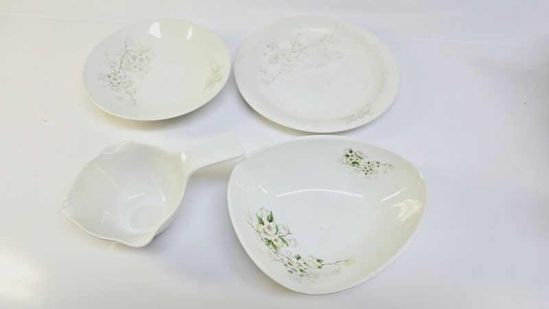 Rörstrand – Elegant blomstermotiv i fyra delar