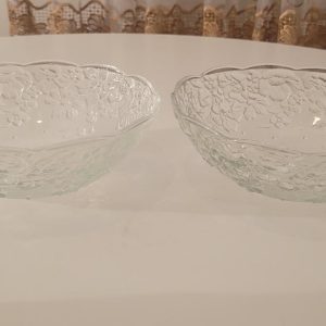 2st skålar, blomsterdekor, transparent glas