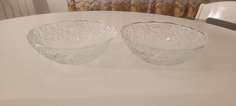 2st skålar, blomsterdekor, transparent glas