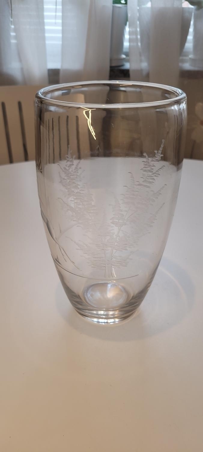 Vas med etsning, 26cm