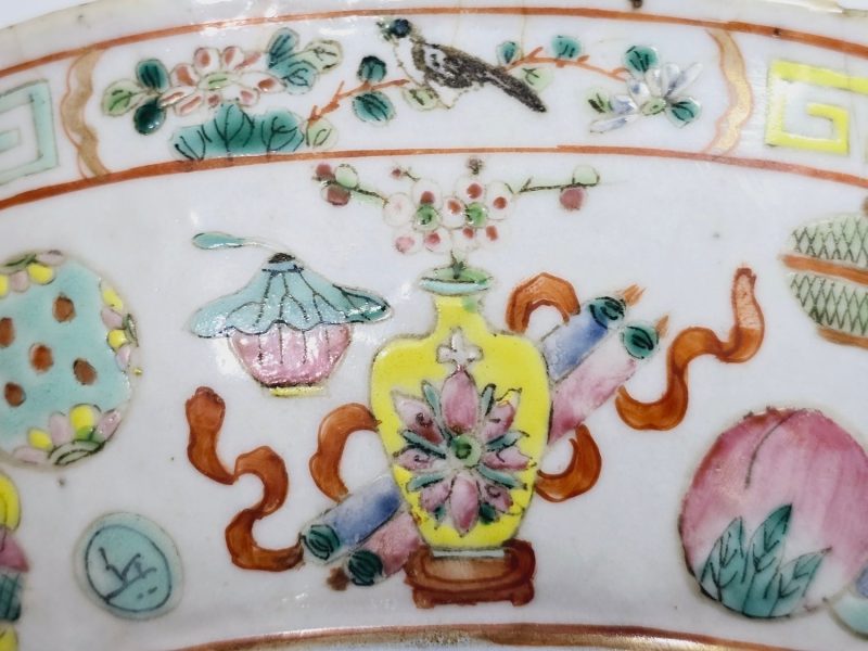 SKÅLFAT, Kina, porslin, 1800-tal, Tung Chih, höjd 7 cm, längd 20 cm