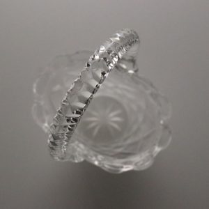 Unik Glasskål i Korgdesign – Observera Kalkbeläggning!