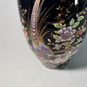 VAS, porslin, Italien - Höjd ca 29 cm