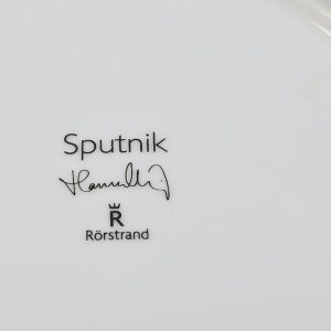 Unik tallrik "Sputnik" från Rörstrand, designad av Hanna Werning‎