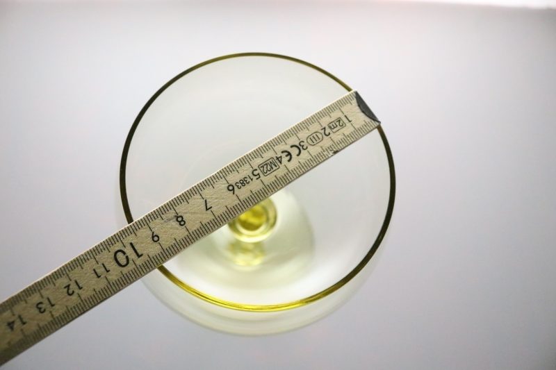 Stilrent Dryckesglas – Förfinad Njutning av Din Favoritdryck