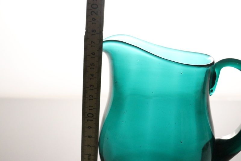 Kanna i grönt / Teal färgat glas