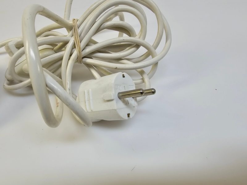 Unik taklampa med marmorskärm och detaljerad mässingsdekoration