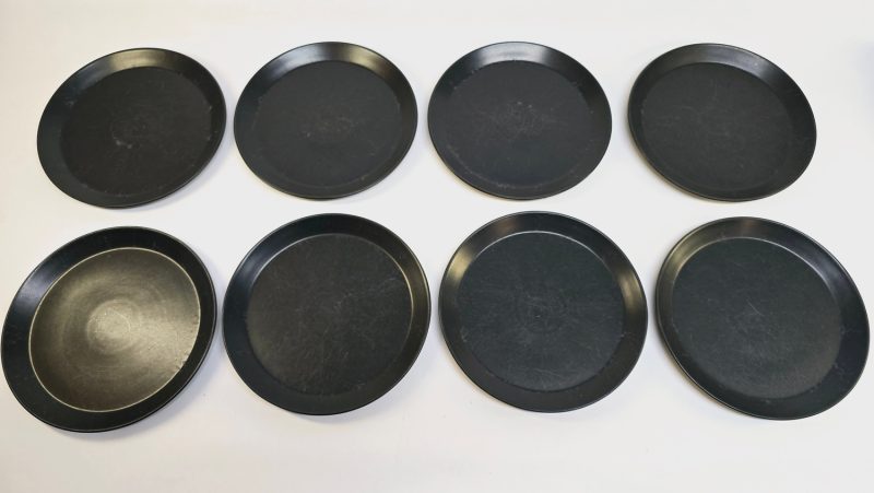 Höganäs stengodstallrikar av M-L Hellgren – Tidlös svensk design, 26 cm